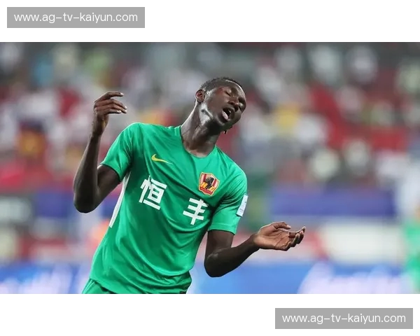 绿茵争锋，山海同辉：鲁能与贵州足球的恩怨情仇