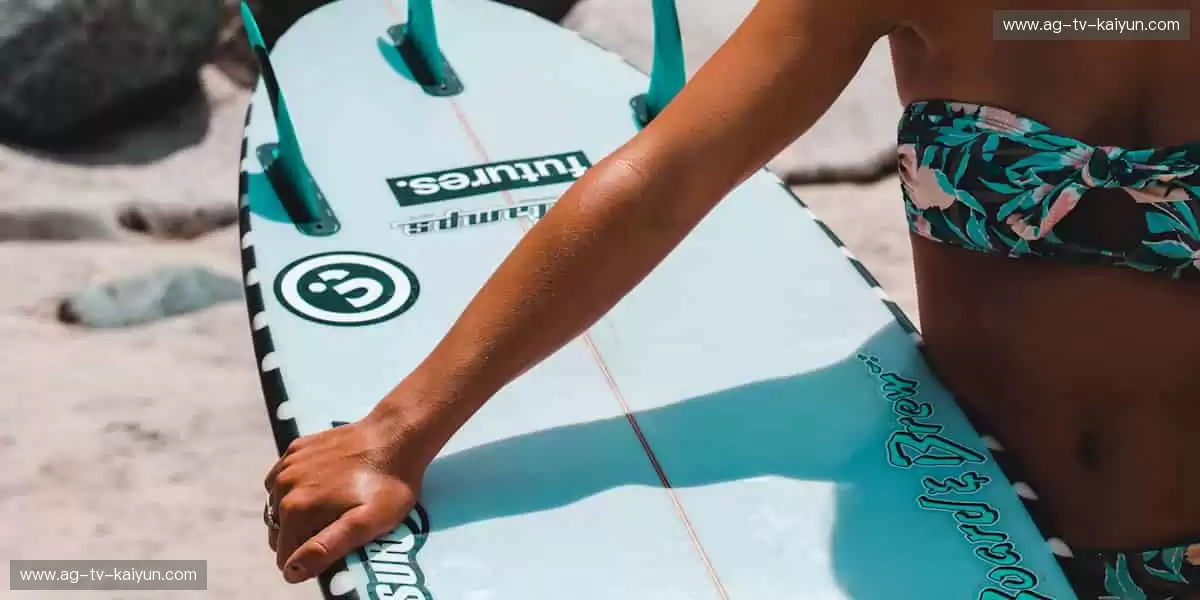 赛场之外,我们与你同在 —— 实时解说,深度分析!🎙️📊